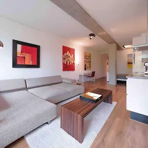 Apartment Cntr 